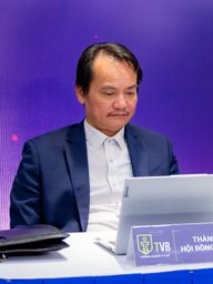 Ông Phạm Văn Khiêm